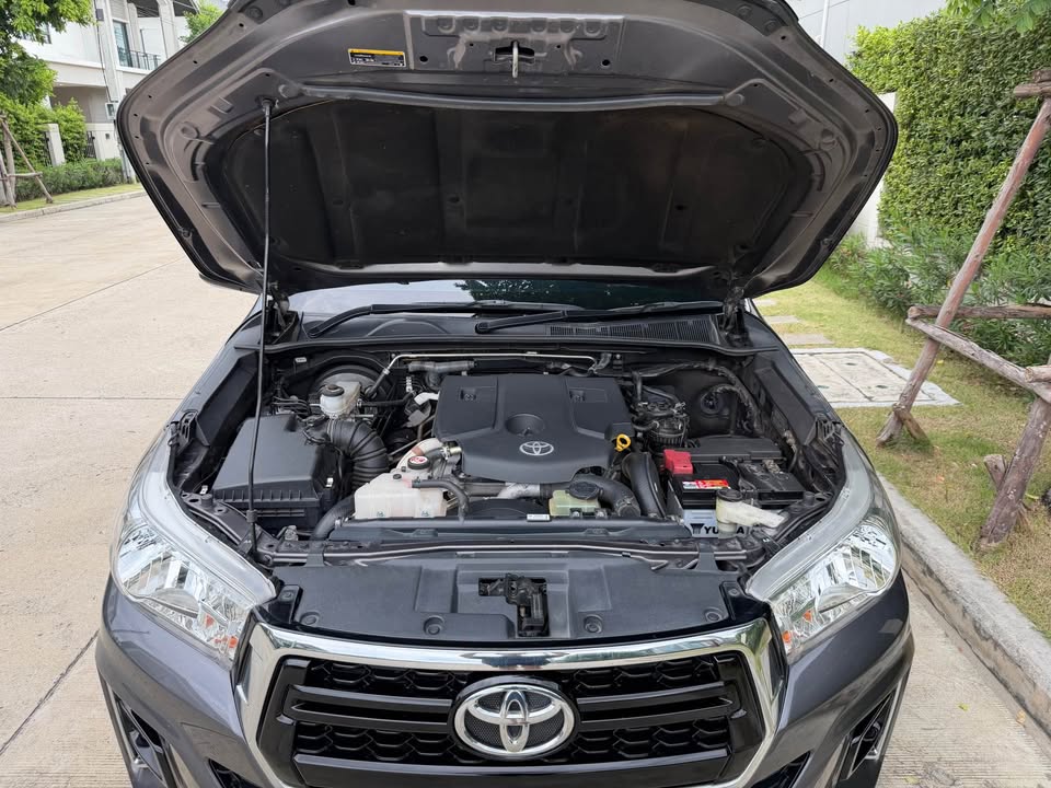 2020 Toyota Hilux Revo Z Edition 2.4E MT Smart Cab view 4