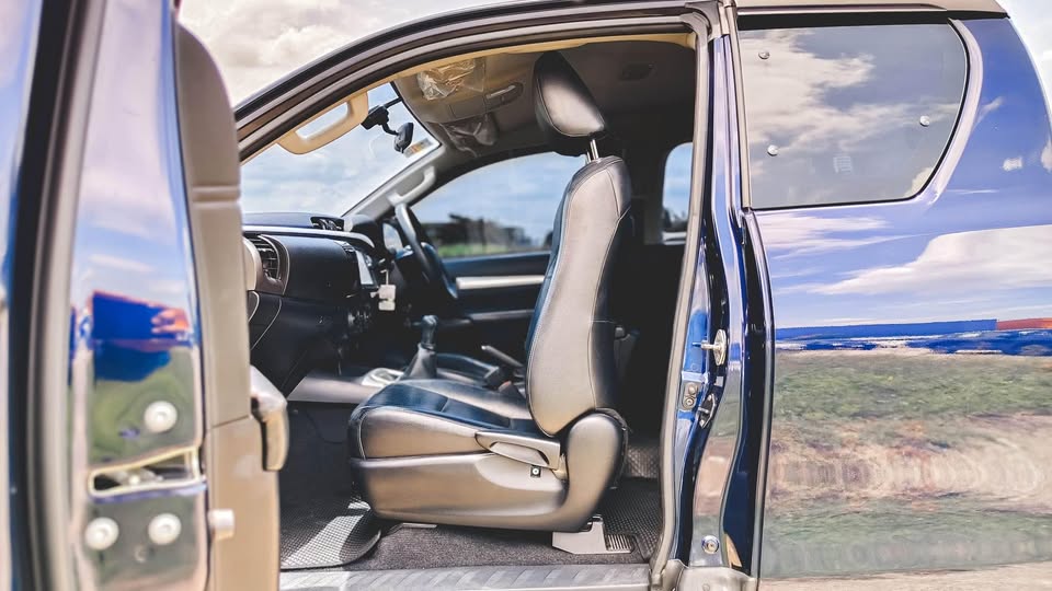 2020 Toyota Hilux Revo Smart Cab 2.4 Mid Z Edition view 4