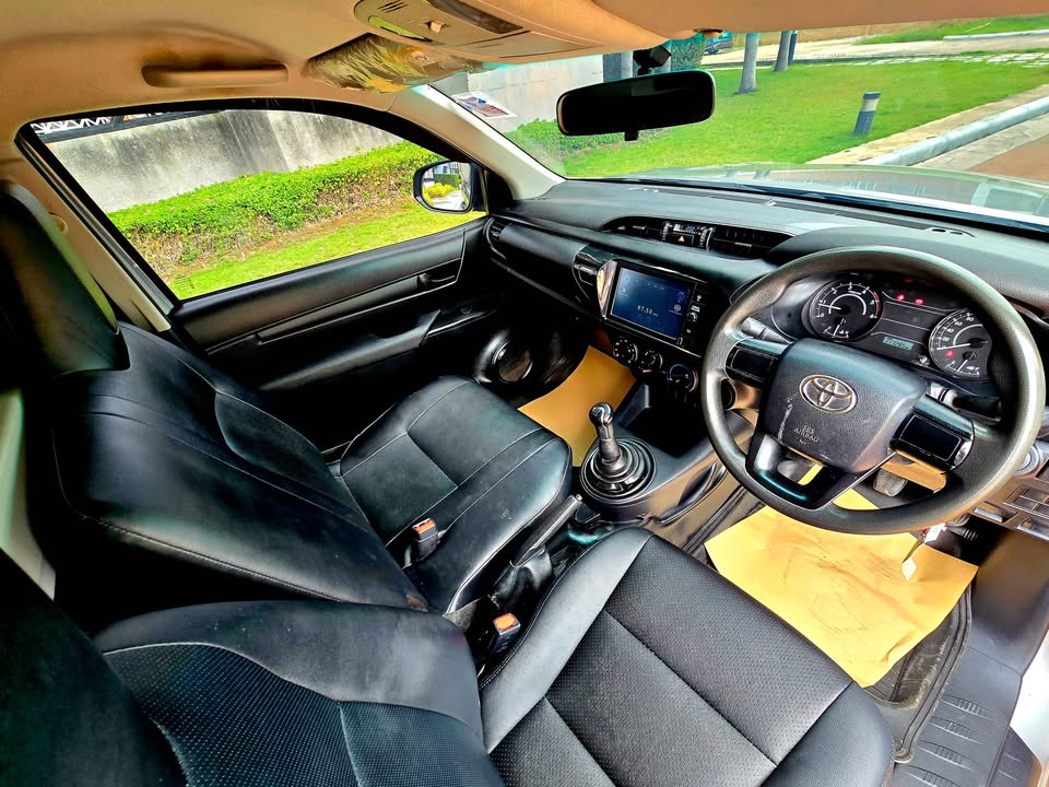 2020 Toyota Hilux Revo 2.4 J MT Single Cab view 4