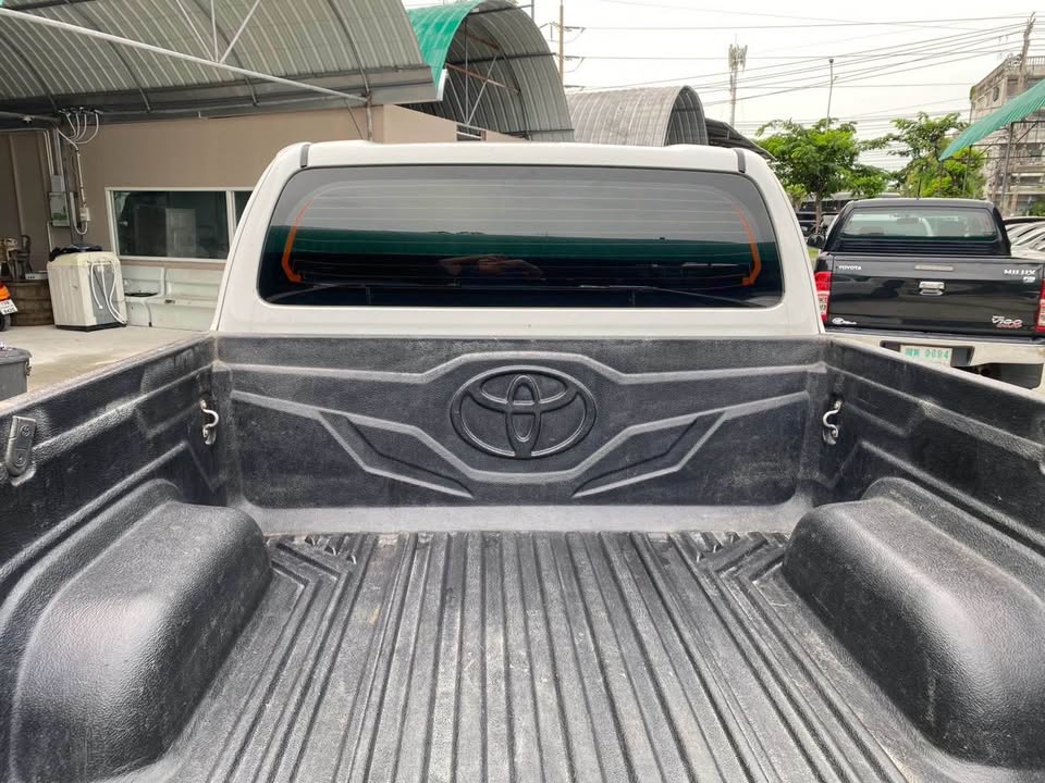 2020 Toyota Hilux Revo 2.4 Prerunner AT view 2