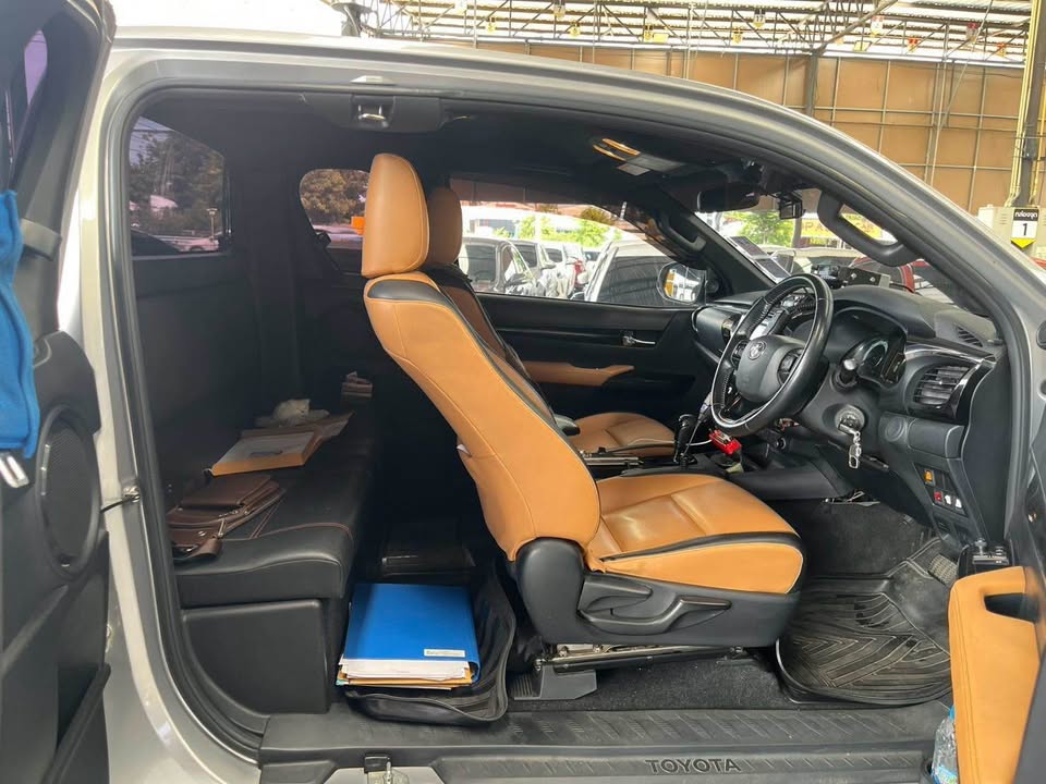 Toyota Hilux Revo Rocco Smart Cab 2.4 AT view 3