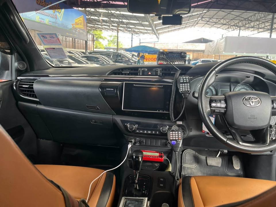 Toyota Hilux Revo Rocco Smart Cab 2.4 AT view 5