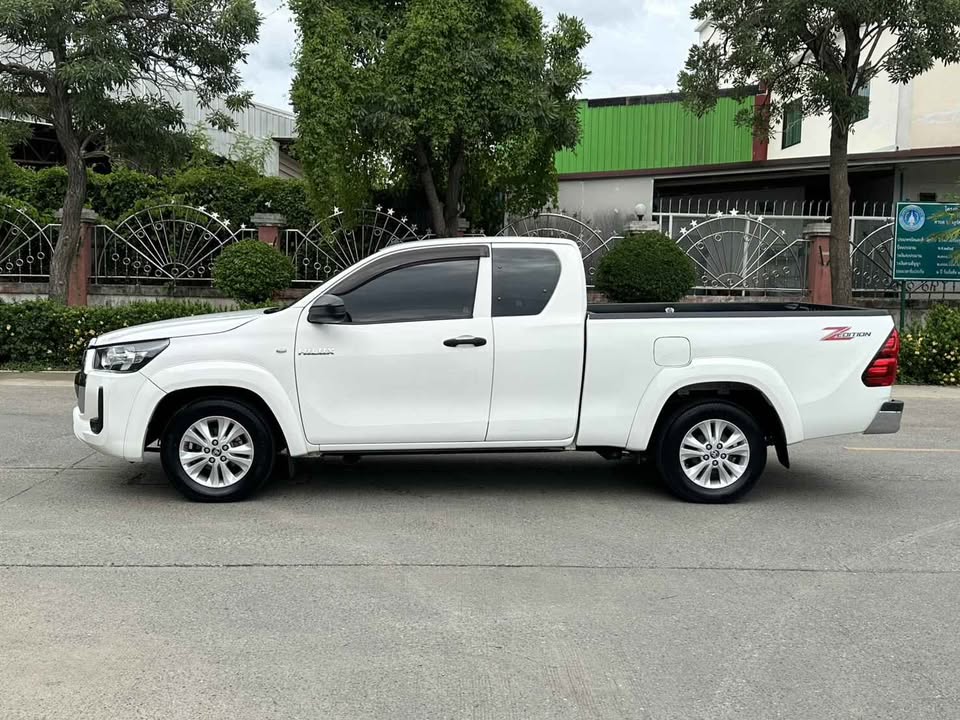 2020 Toyota Hilux Revo Smart Cab 2.4 Mid AT