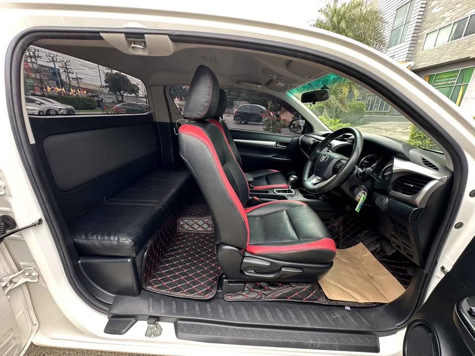 2020 Toyota Hilux Revo Smart Cab 2.4 Mid AT view 5