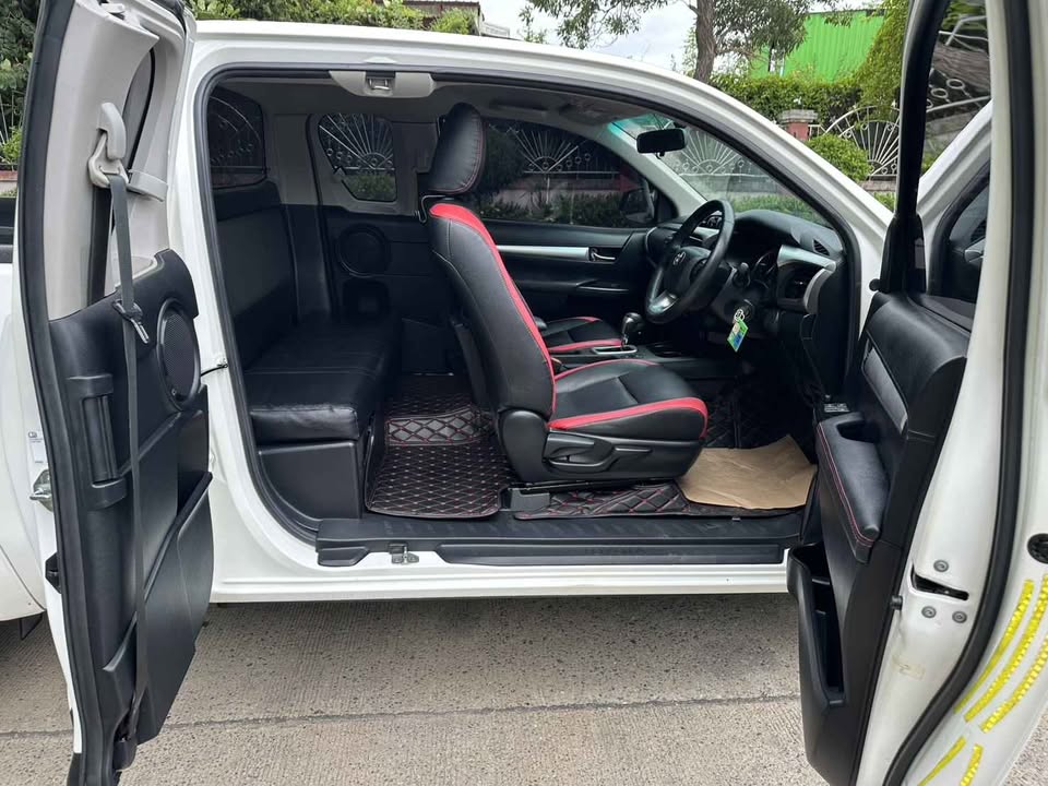 2020 Toyota Hilux Revo Smart Cab 2.4 Mid AT view 4
