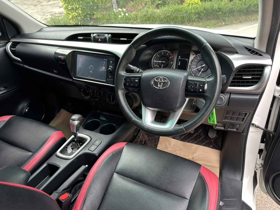 2020 Toyota Hilux Revo Smart Cab 2.4 Mid AT view 3