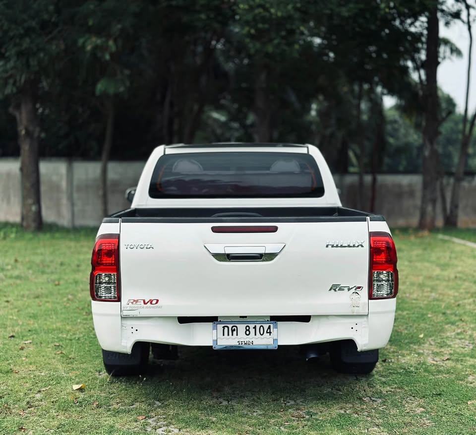 2019 Toyota hilux revo view 4