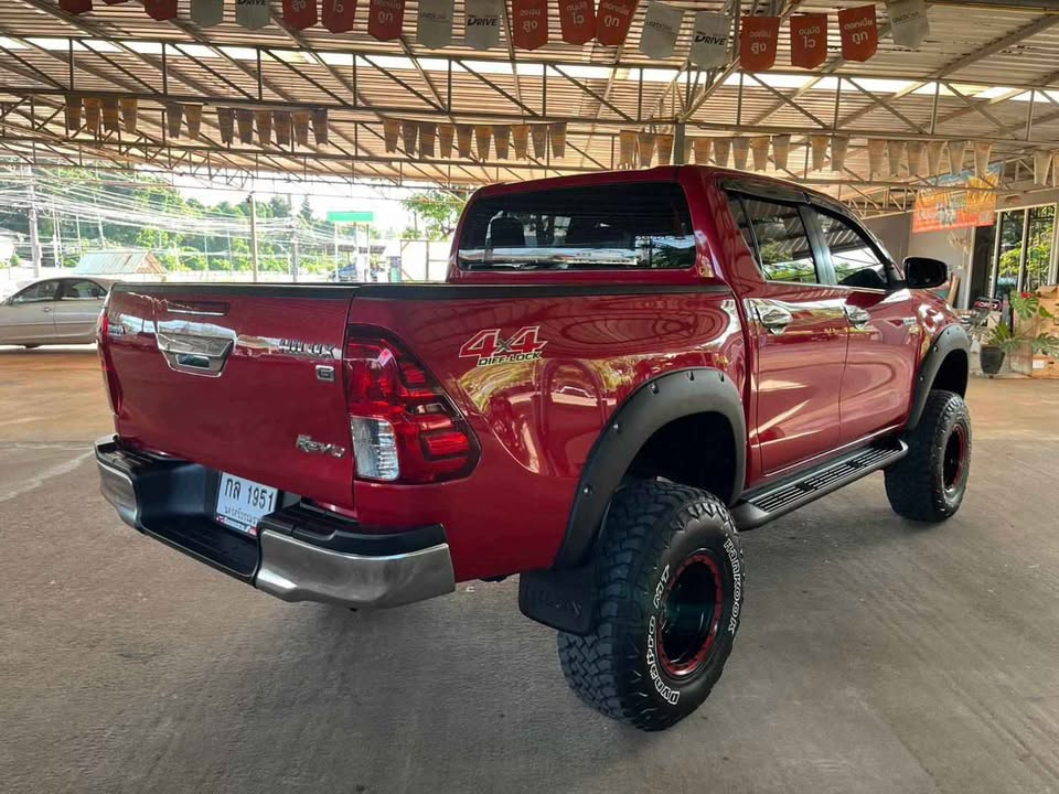 2017 Toyota hilux revo 2.8 g. auto 4wd view 3