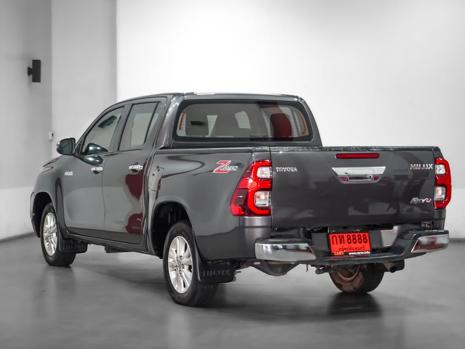 2022 Toyota hilux revo 2.4 z edition mid double cab view 3