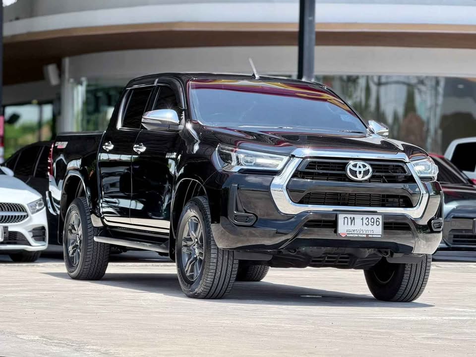 2023 Toyota hilux revo 2.4 auto view 2