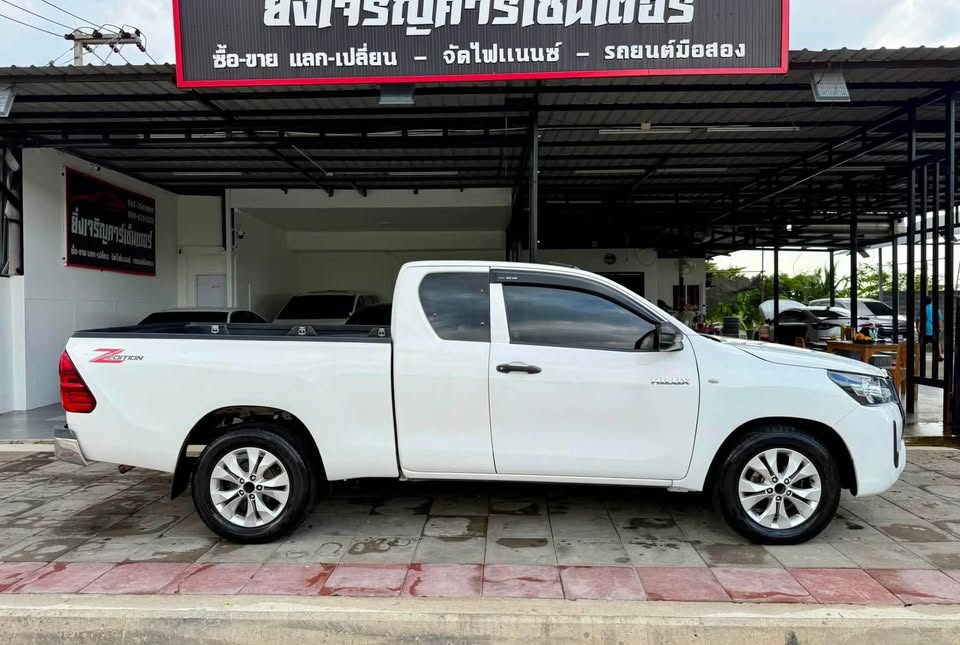 2020 Toyota revo 2.4 a/t เกียร์ออโต้ view 3
