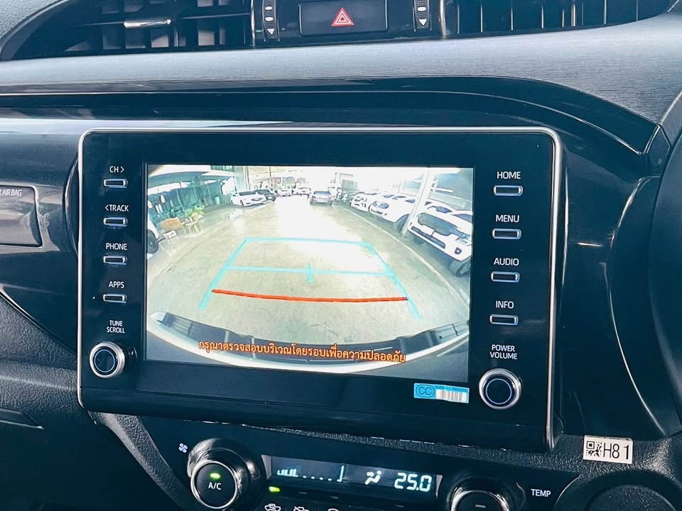2021 Toyota revo view 5